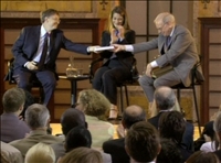 Warren Buffett Pledges Gift to Bill and Melinda Gates Foundation
