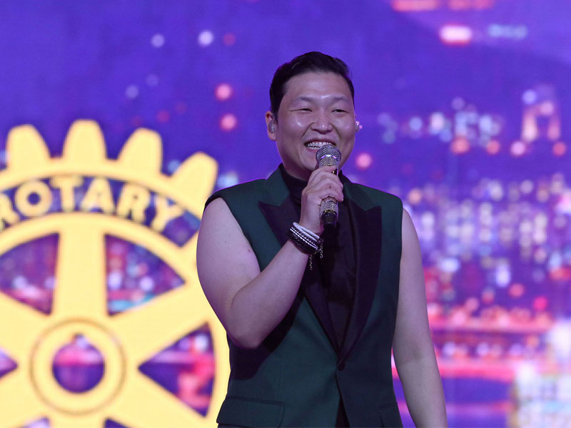 PSY performs at Rotary International Convention PSY performs at Rotary International Convention