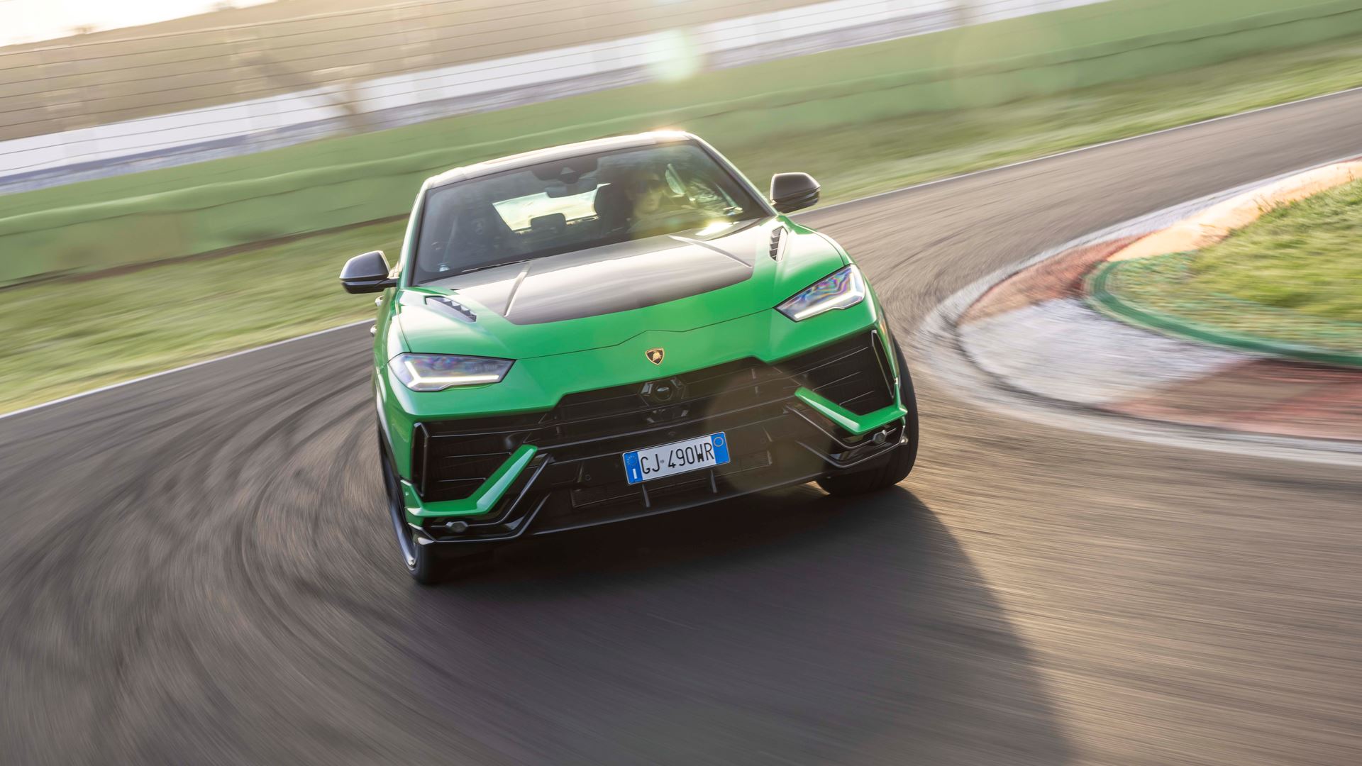 All Roads Lead To Rome The Lamborghini Urus Performante Makes Its