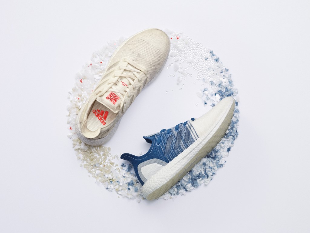 Sepatu Futurecraft Loop (Foto via news.adidas.com)