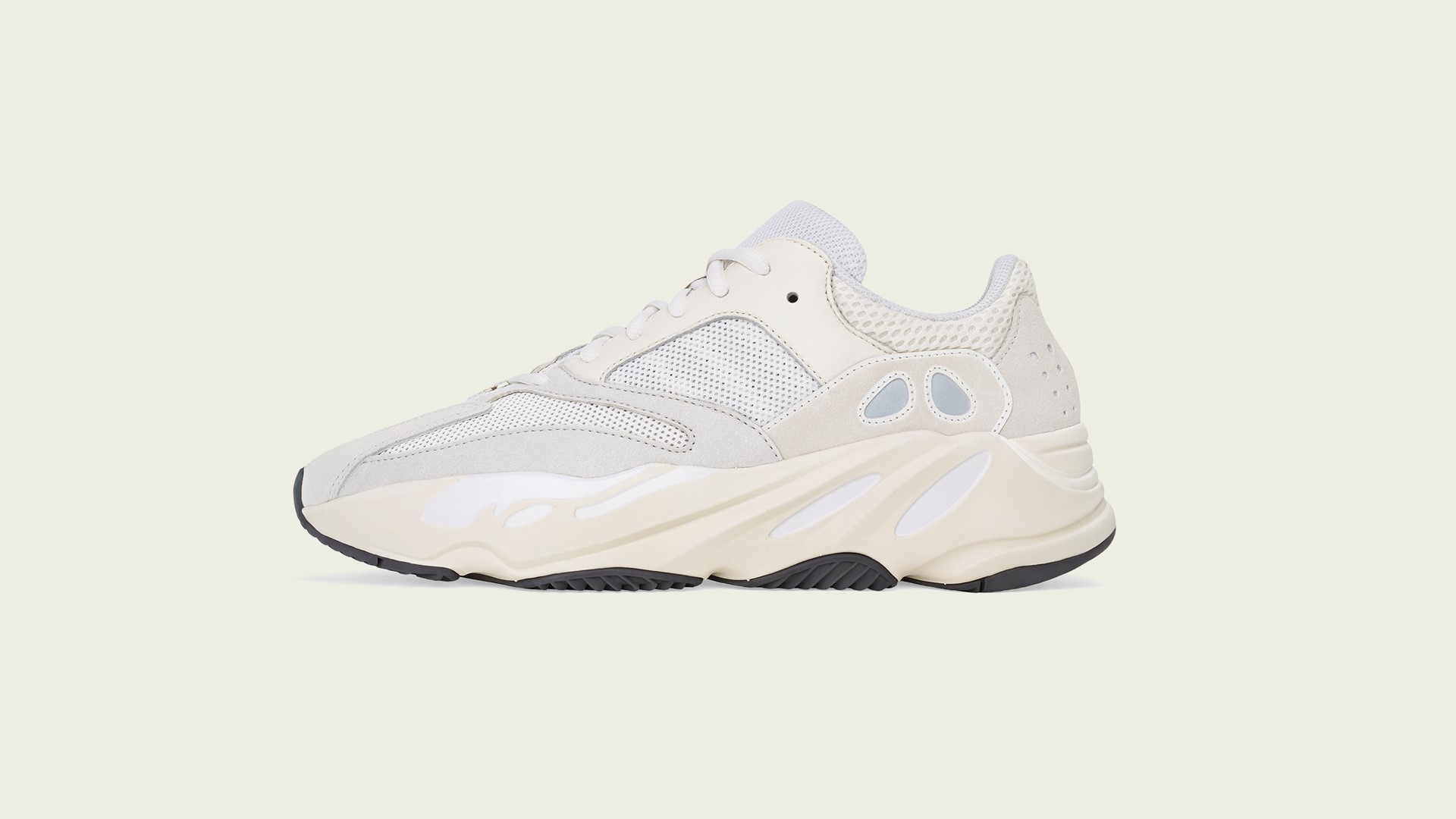 yeezy 700 analog reflective