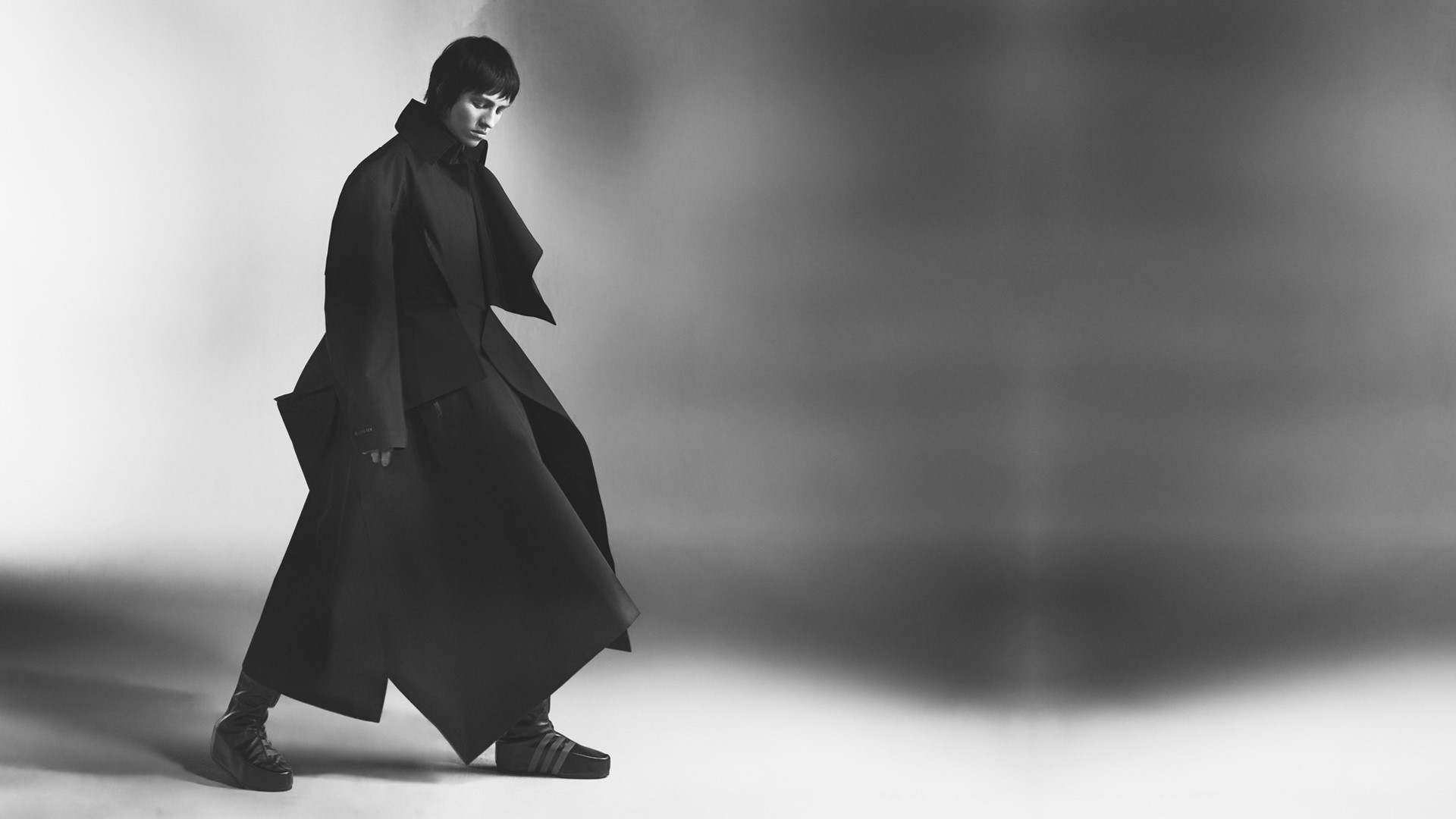 Y 3