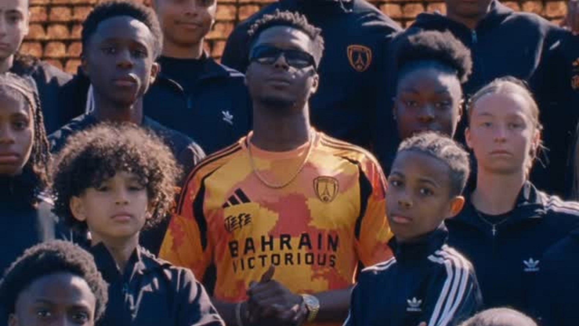The Paris FC third jersey revealed in collaboration with Ninho France No1 rapper in front of 160K fans at the Stade de