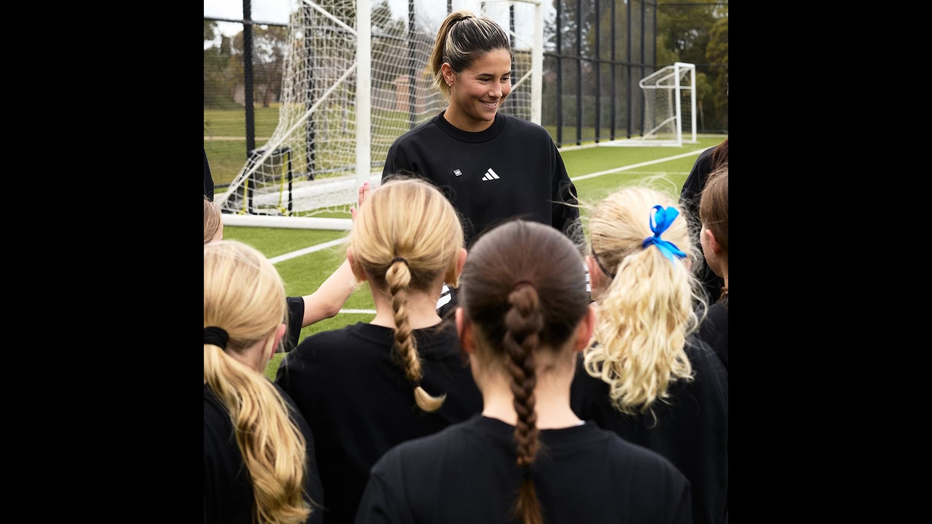 Arsenal s Kyra Cooney Cross shows young female footballers the power of sideline support and that we all need someone