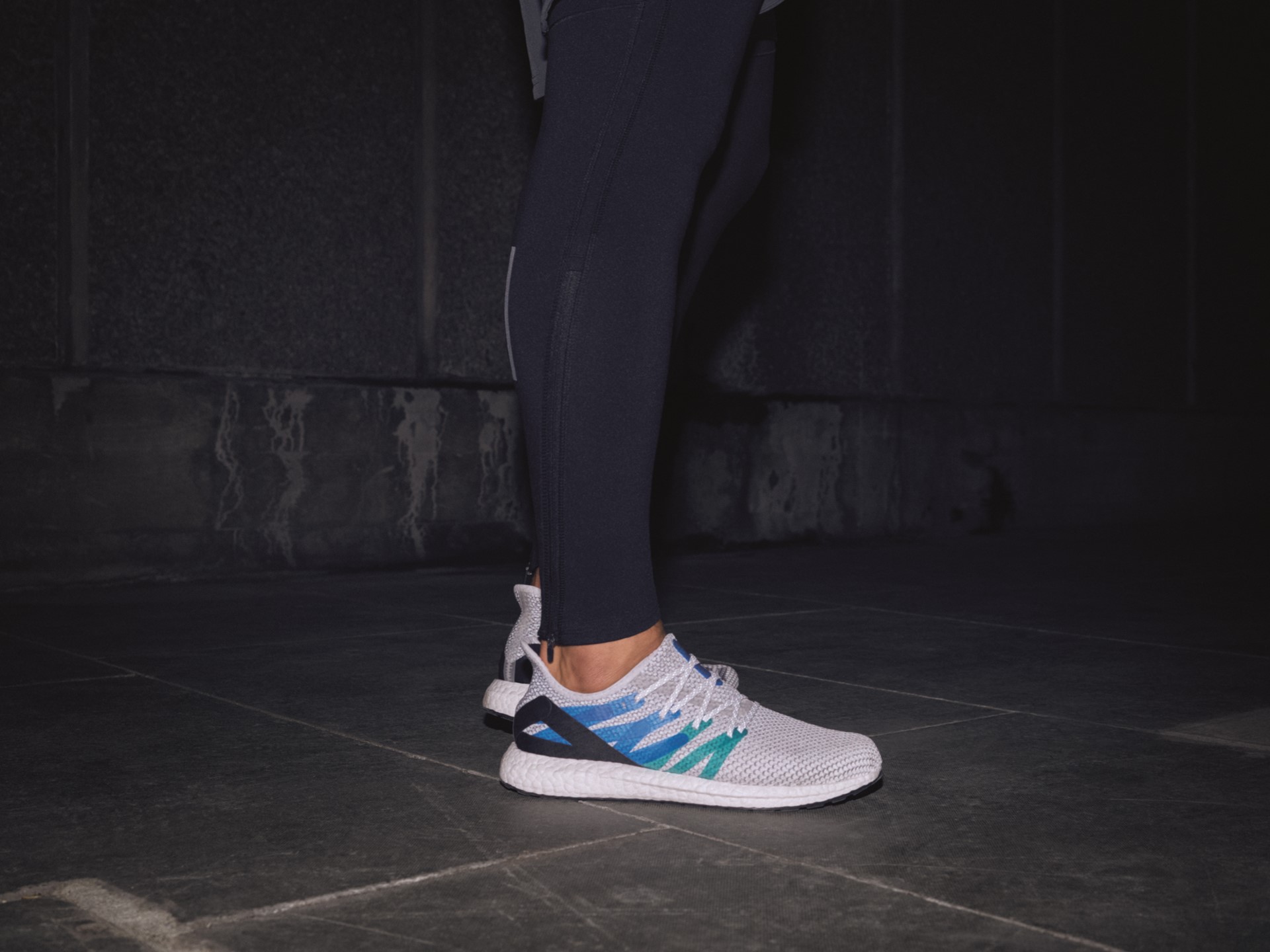 FW17 Speedfactory AM4 PR London onbody 3