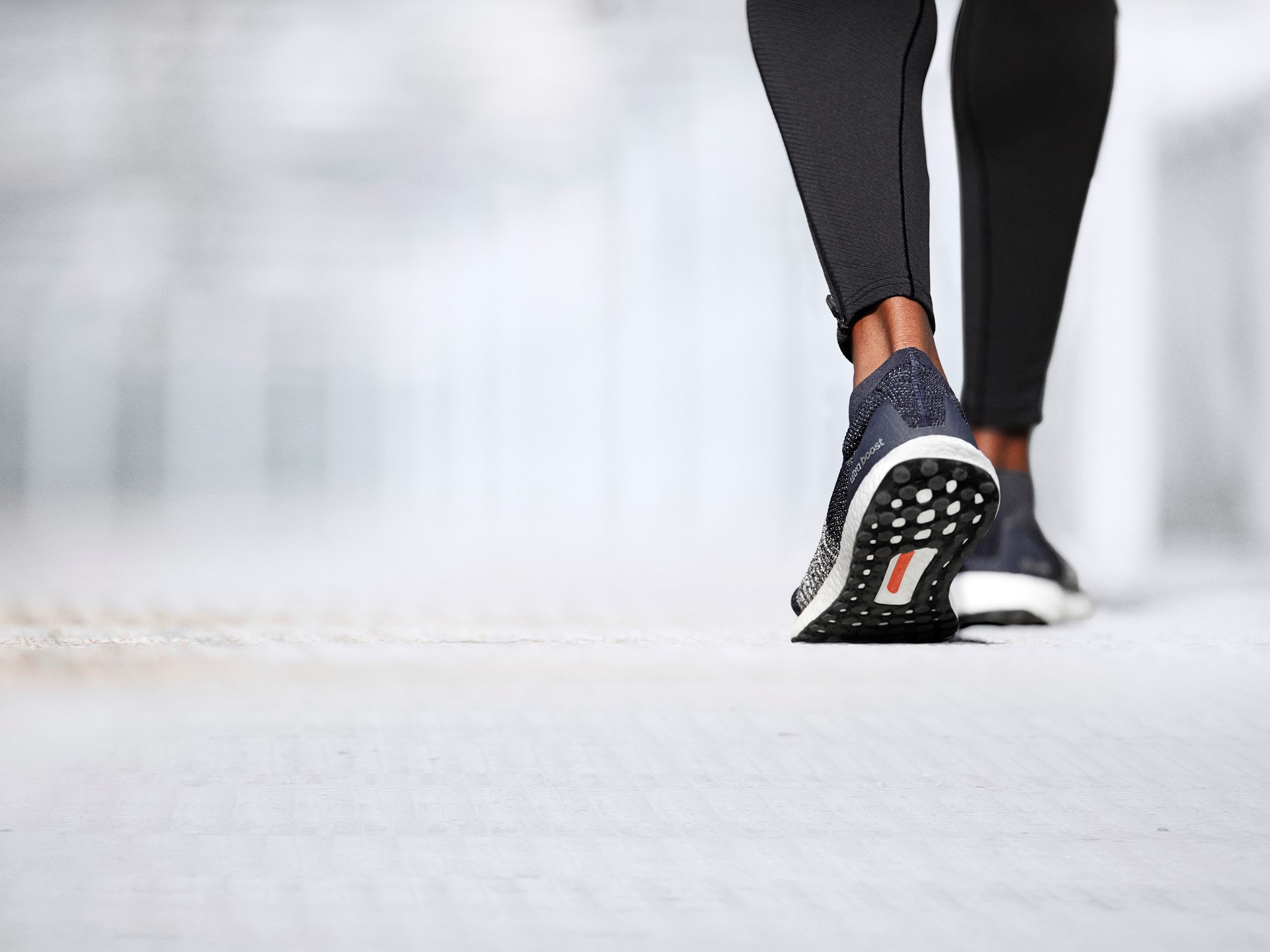 adidas Running UltraBOOST Laceless (6)