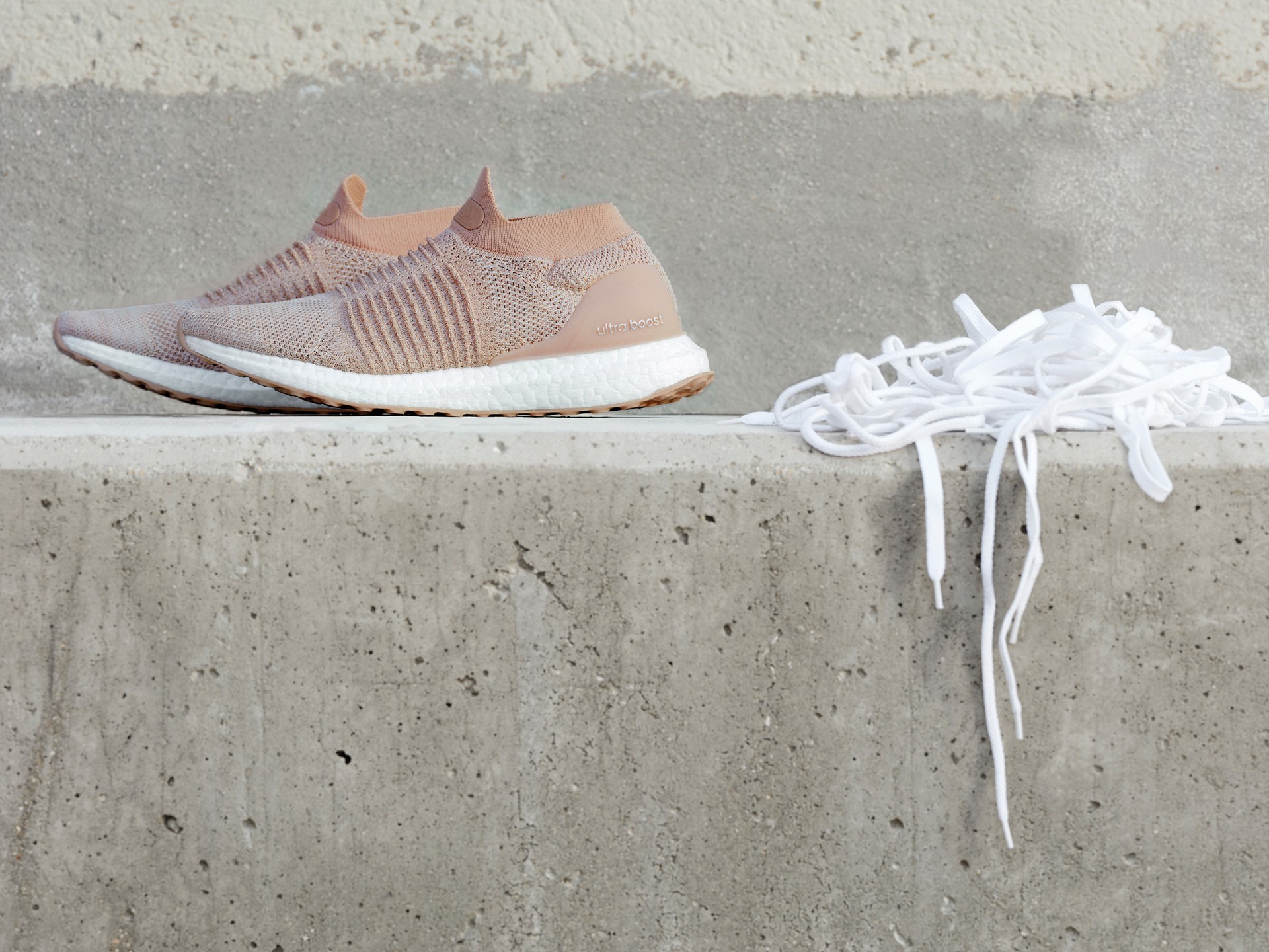 adidas Running UltraBOOST Laceless (9)