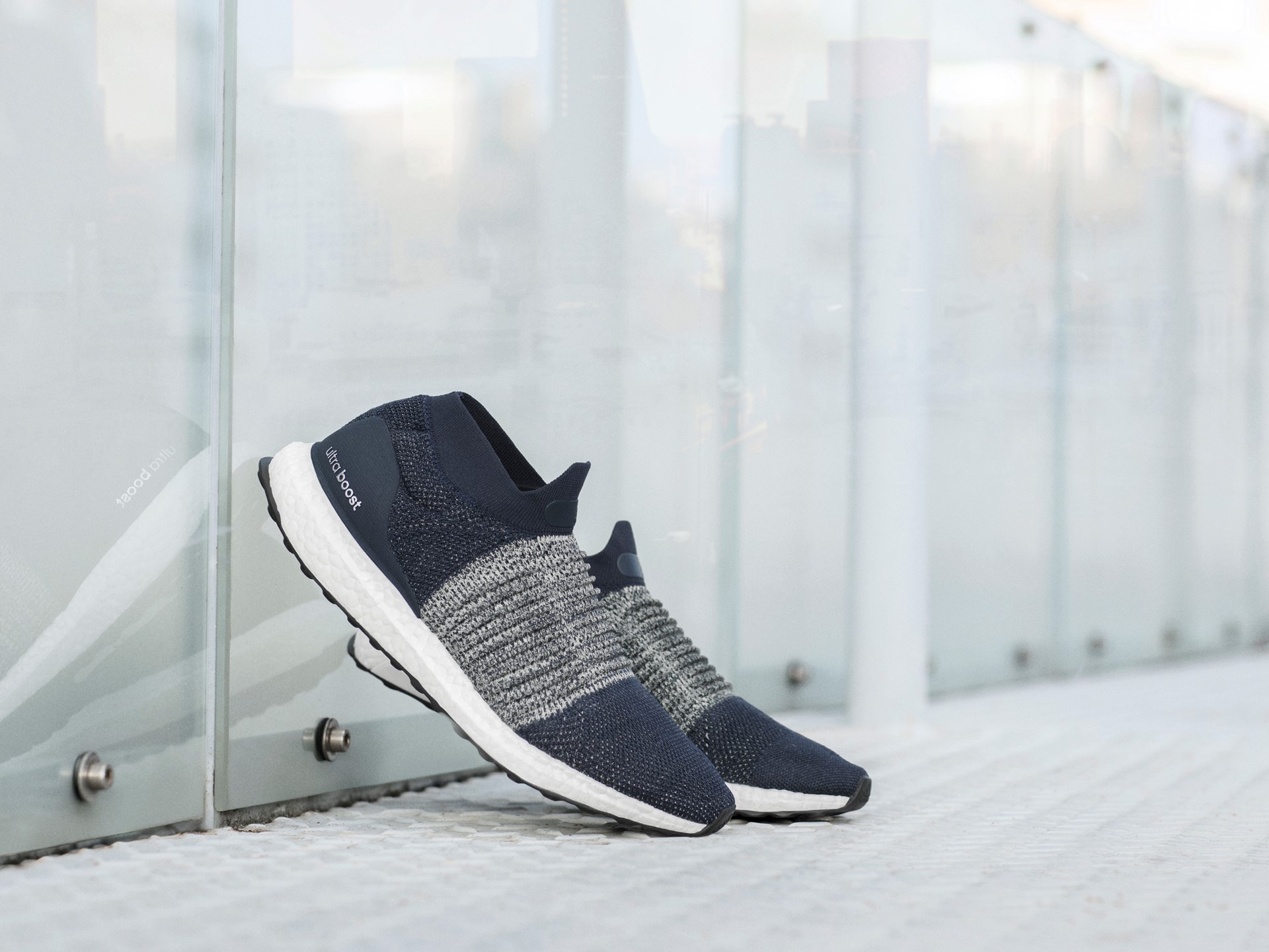 adidas Running UltraBOOST Laceless (7)