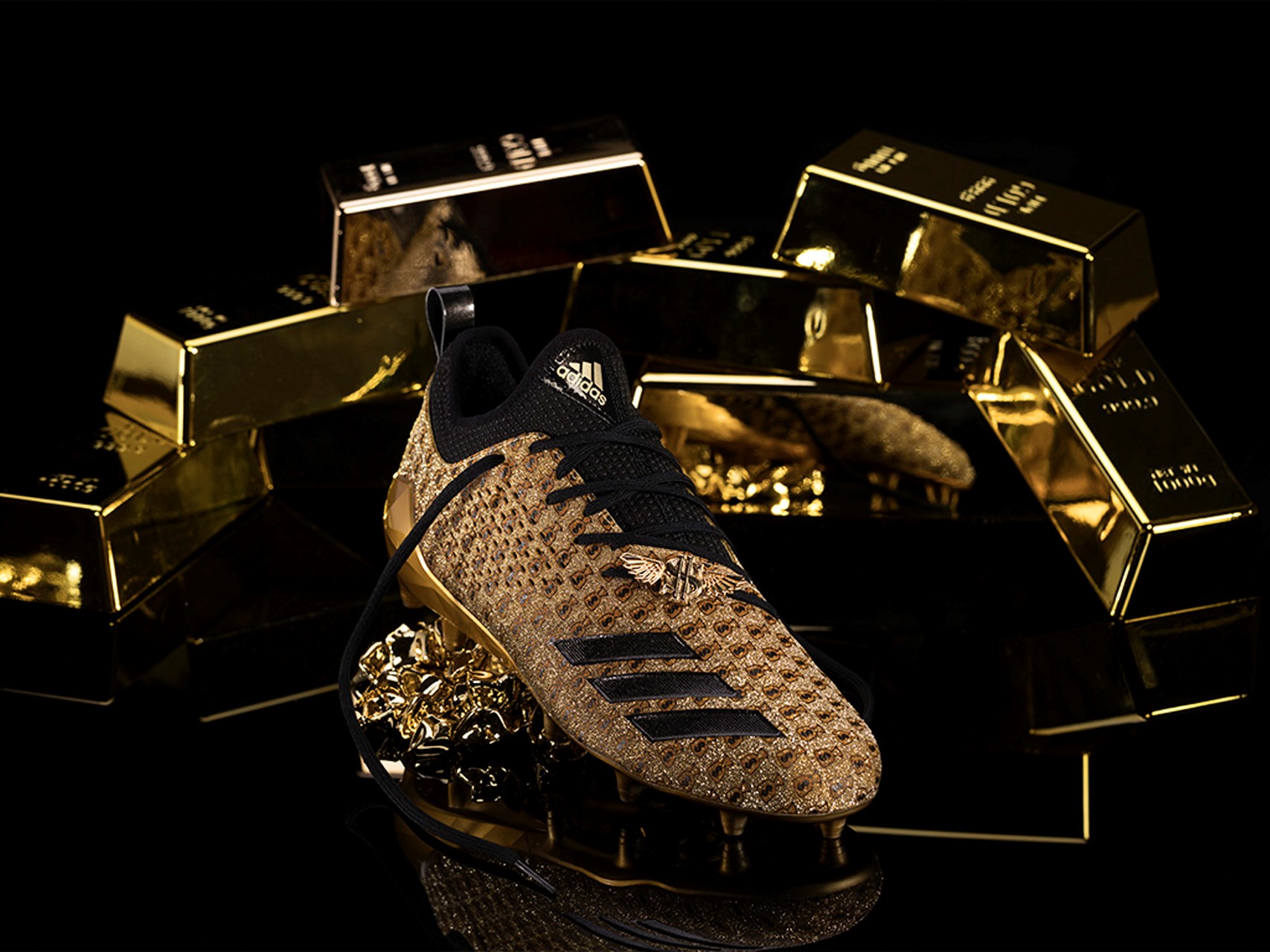 adiMoji Snoop Money Bag