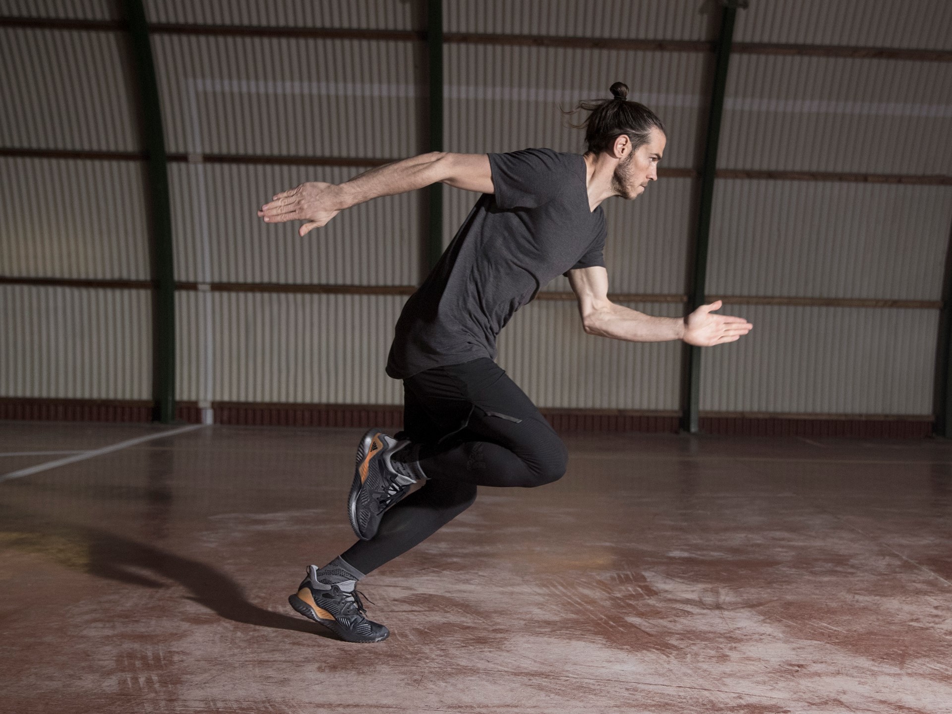 AlphaBOUNCE Beyond Gareth Bale (1)