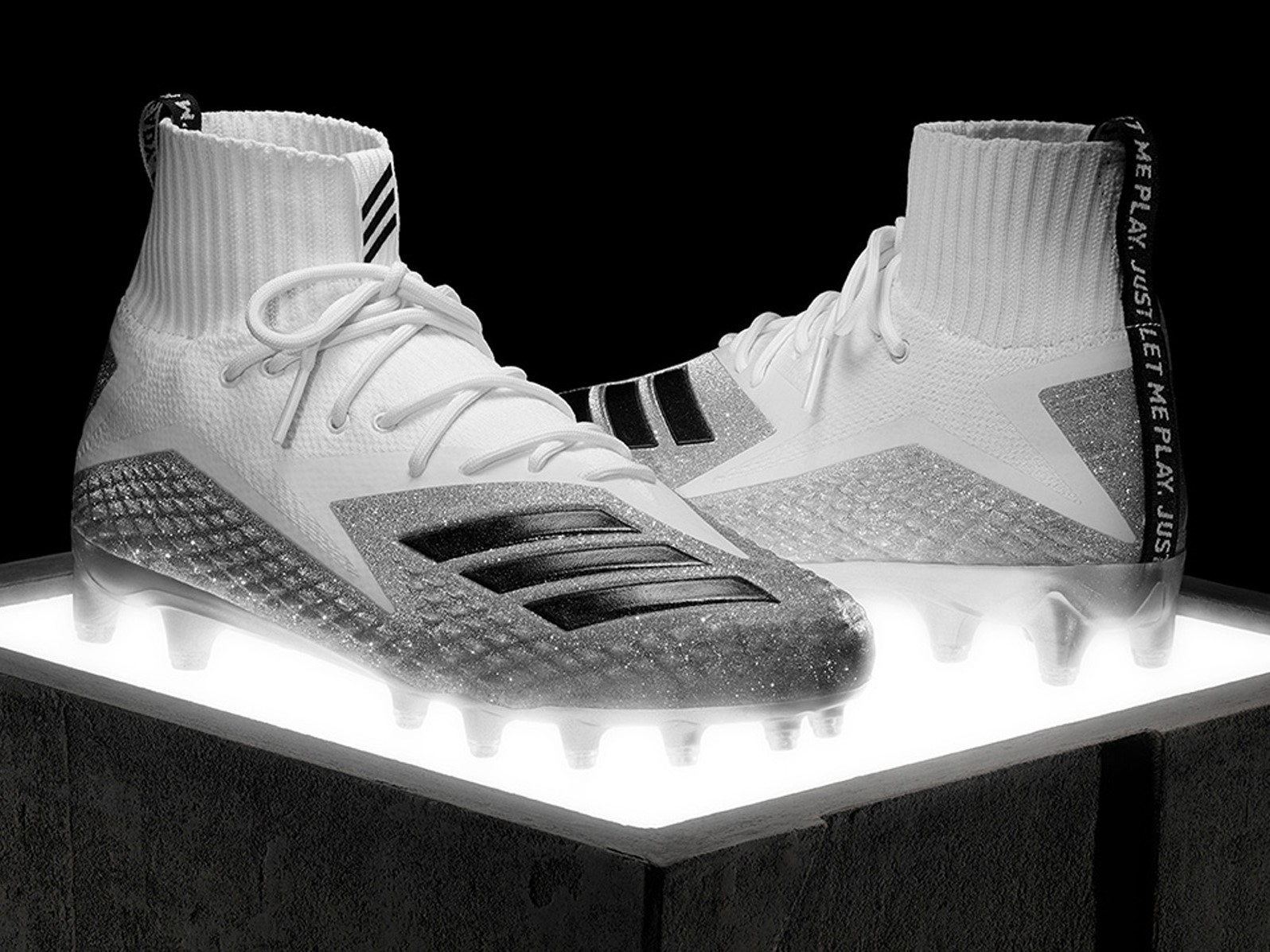 adidasFballUS FreakUltra VonMiller 01