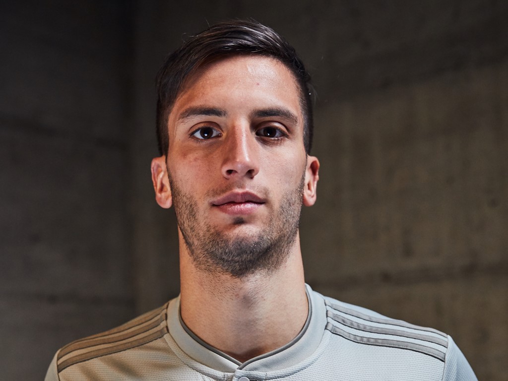 FW18 AClubs 2D Juventus SoccerBible FW18 AClubs 2D Juventus SoccerBible Betancur