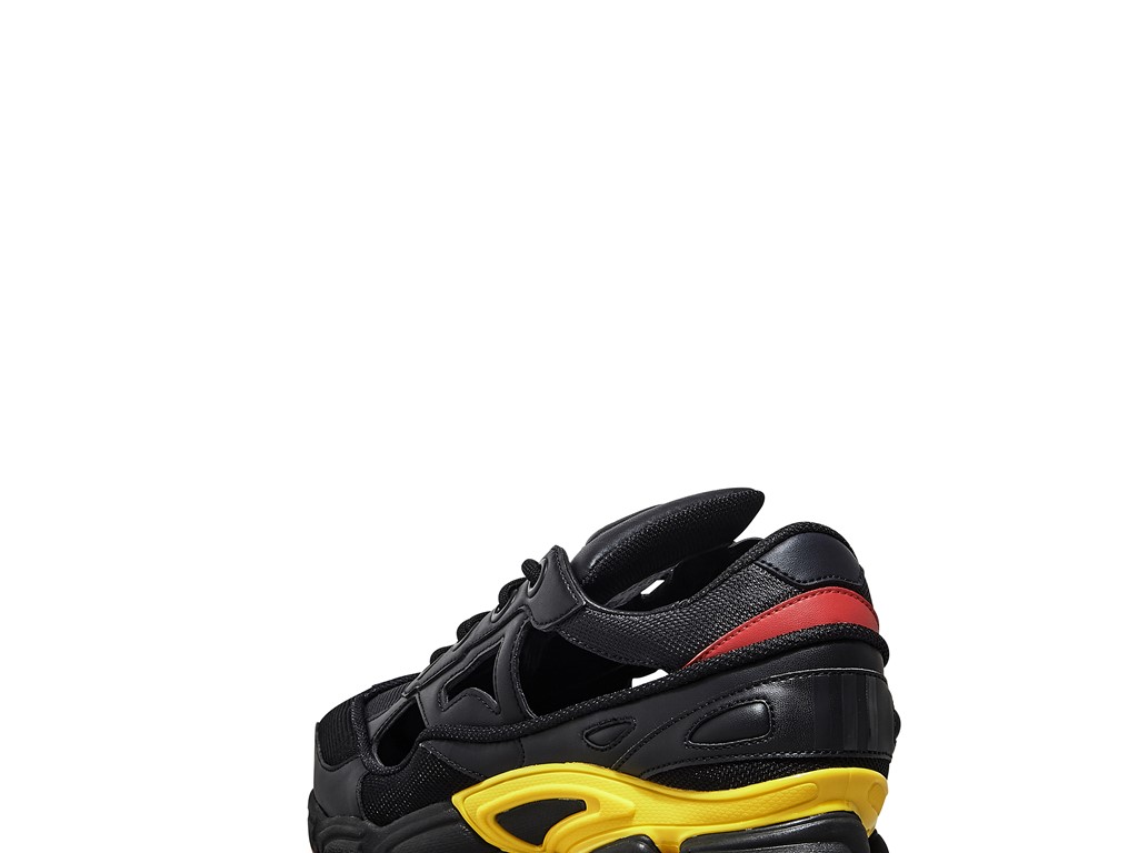 RAF Simon Replicant Ozweego Belgium pack