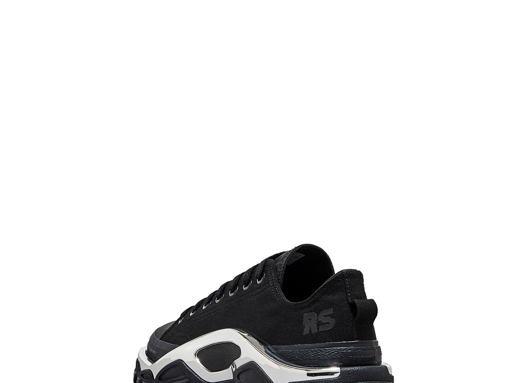 FW18 RS Detroit Runner