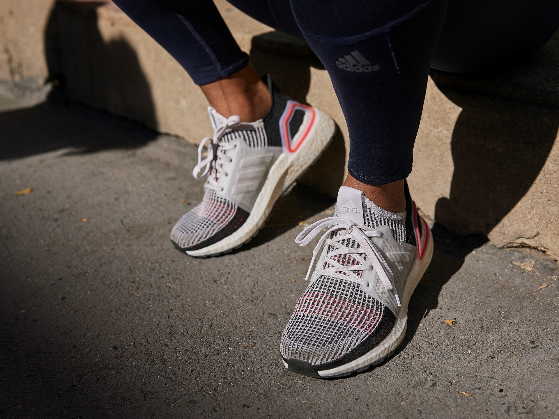 SS19 Ultraboost19 LASERRED