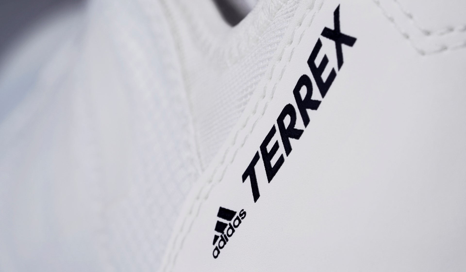 TRUE COLOURS  - adidas TERREX