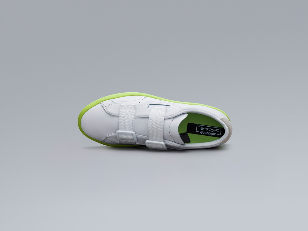 adidas Originals - Sleek FebLook - Angle