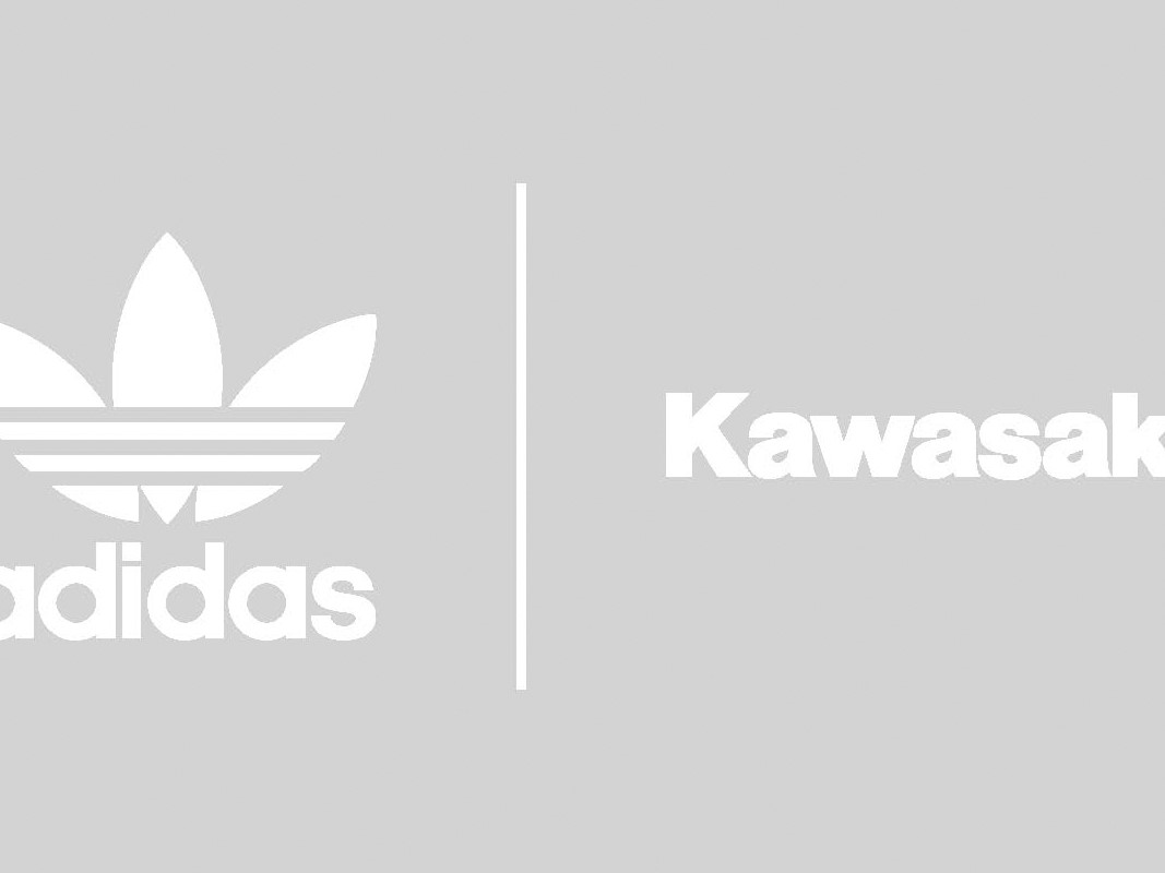 Official Licensed Product Logo