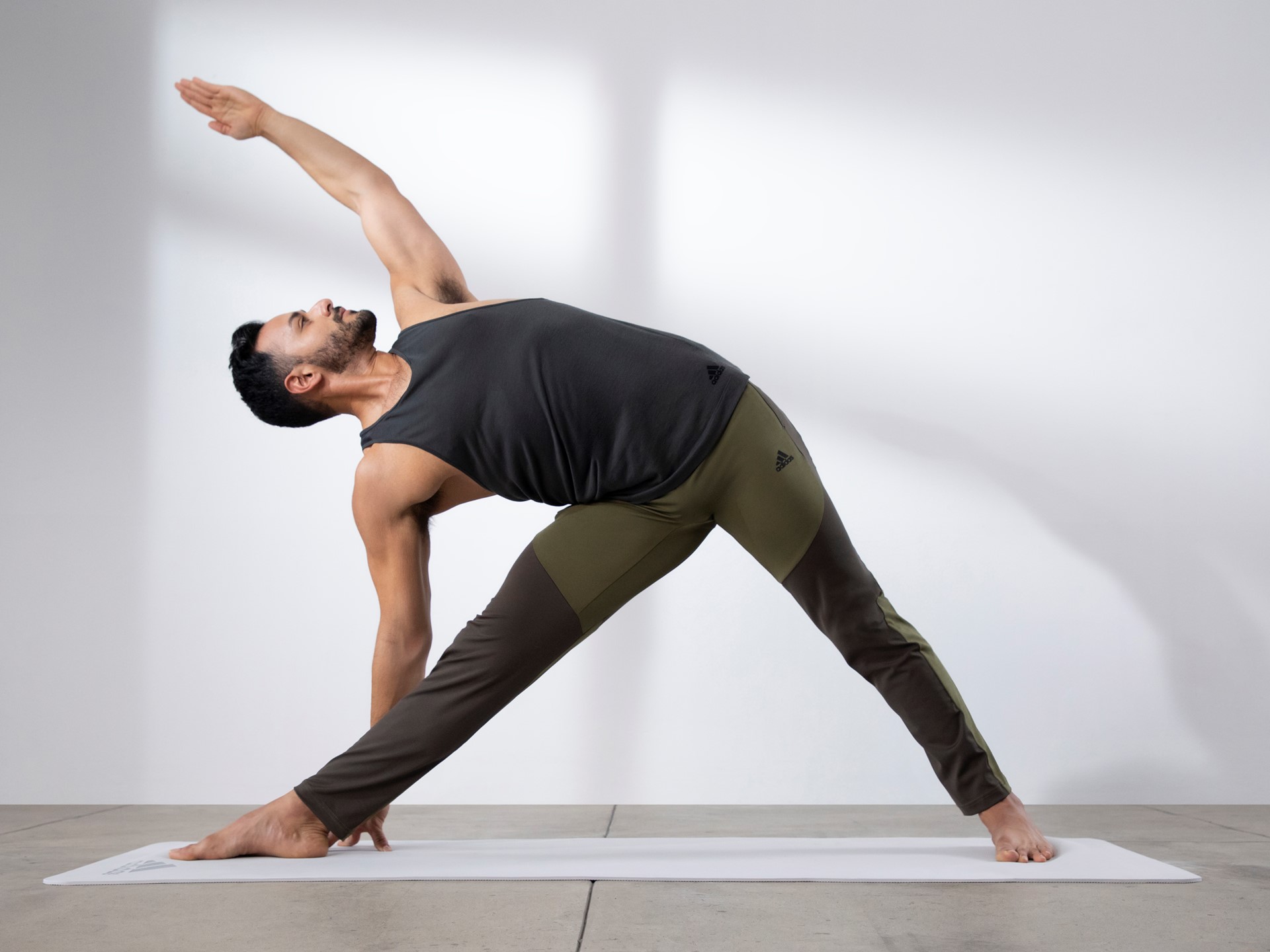 Yoga - Gustavo - Earth