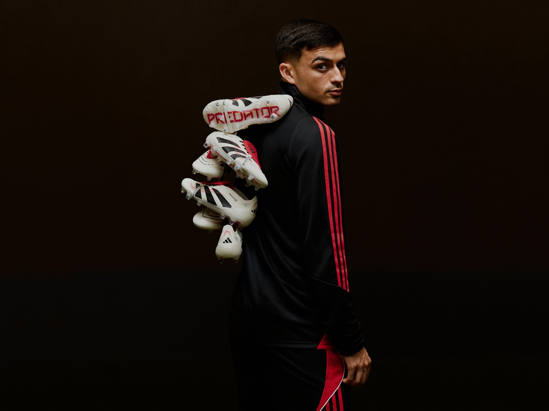 h24294 ss25 player pedri goal hunter elite ft fg player product multiplicity social crops 16 9 150 