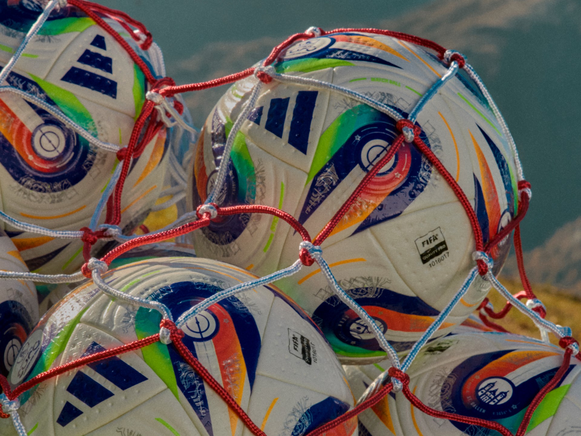 ss25 weuros25omb 1424 16 9