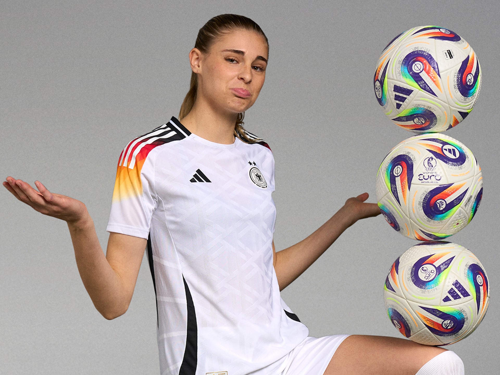 ss25 fb dfb omb jule 03 9 16