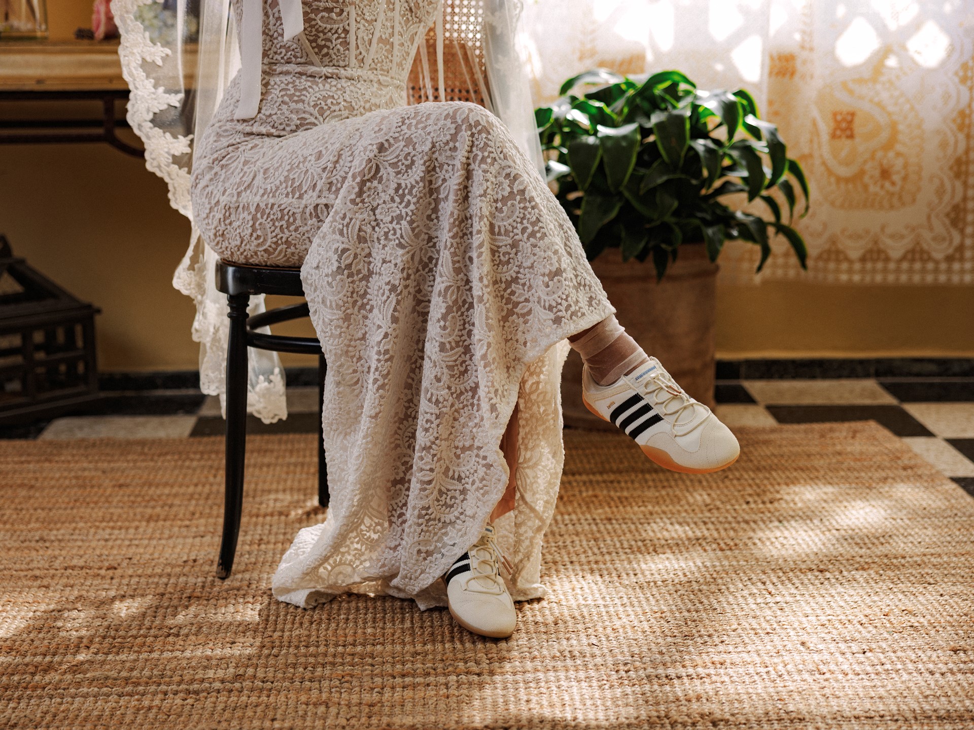 BAD BUNNY ADIDAS BALLERINA OFF-WHITE – BAD BUNNY X ADIDAS