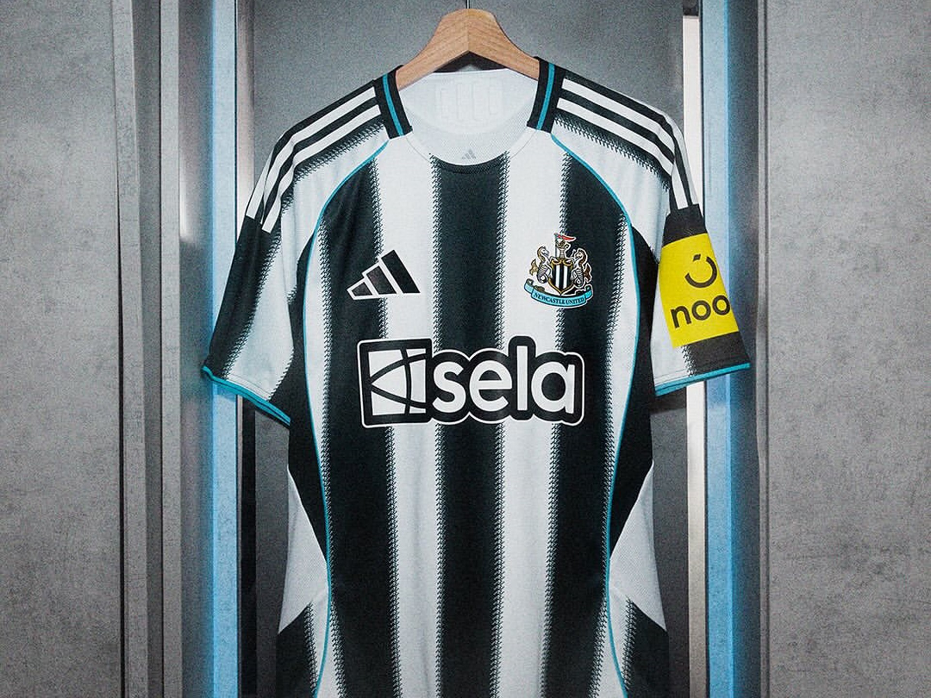Introducing the Newcastle 2025/26 Home kit