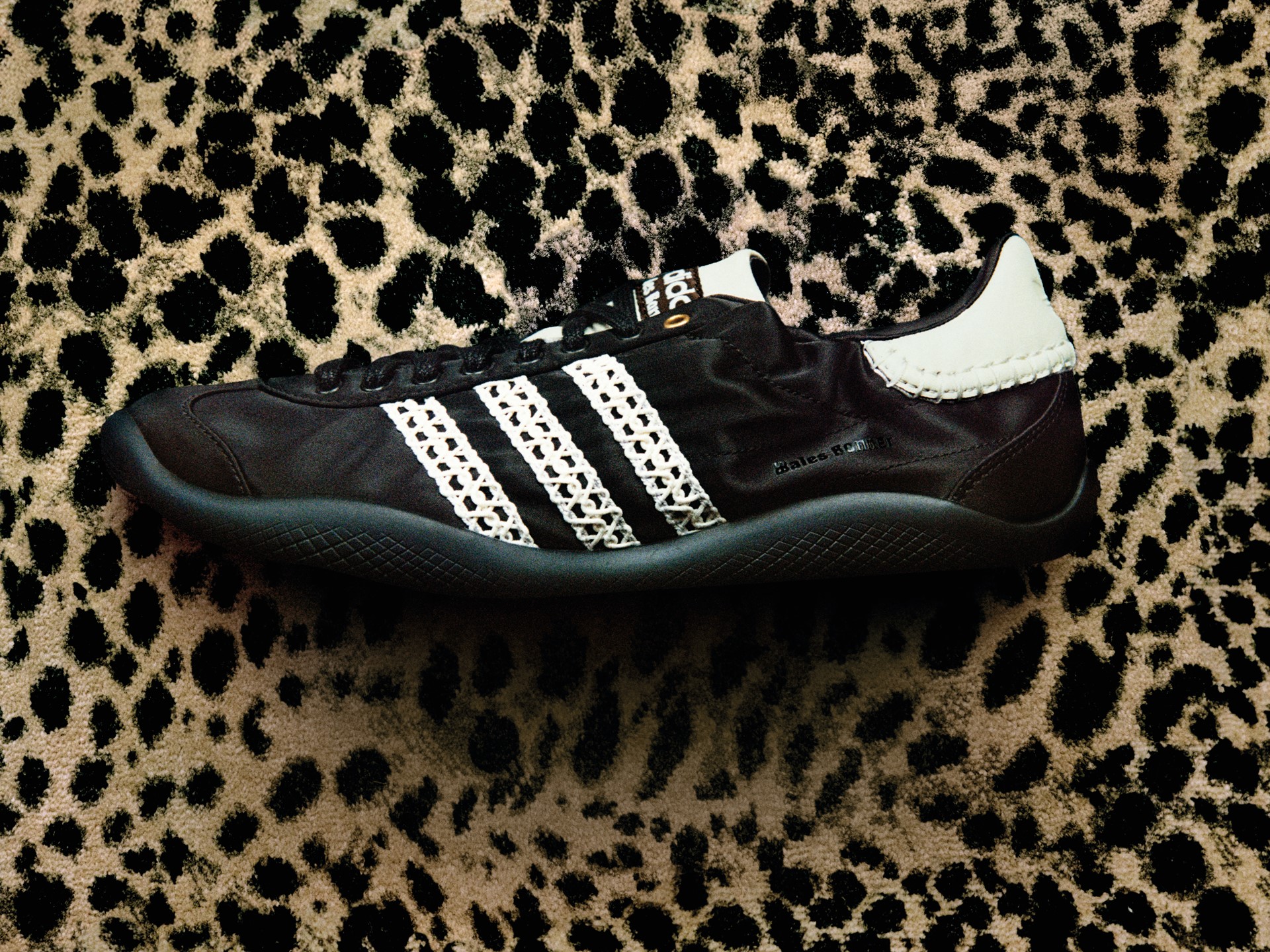  o wb aw25 stilllife 07 16 9