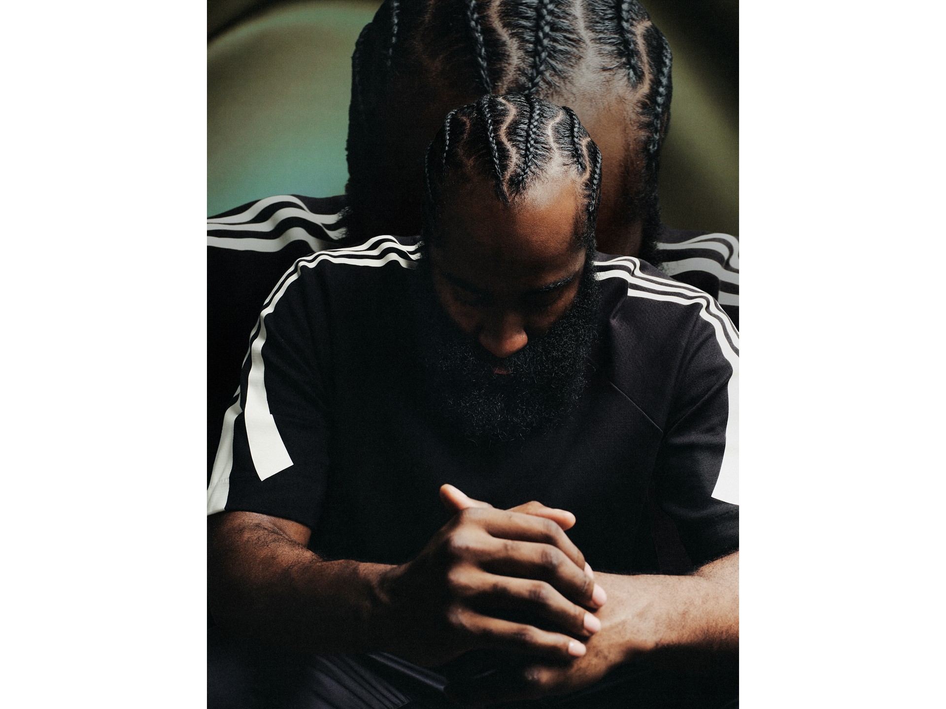 h24560 look1 hv10 0125 1370636