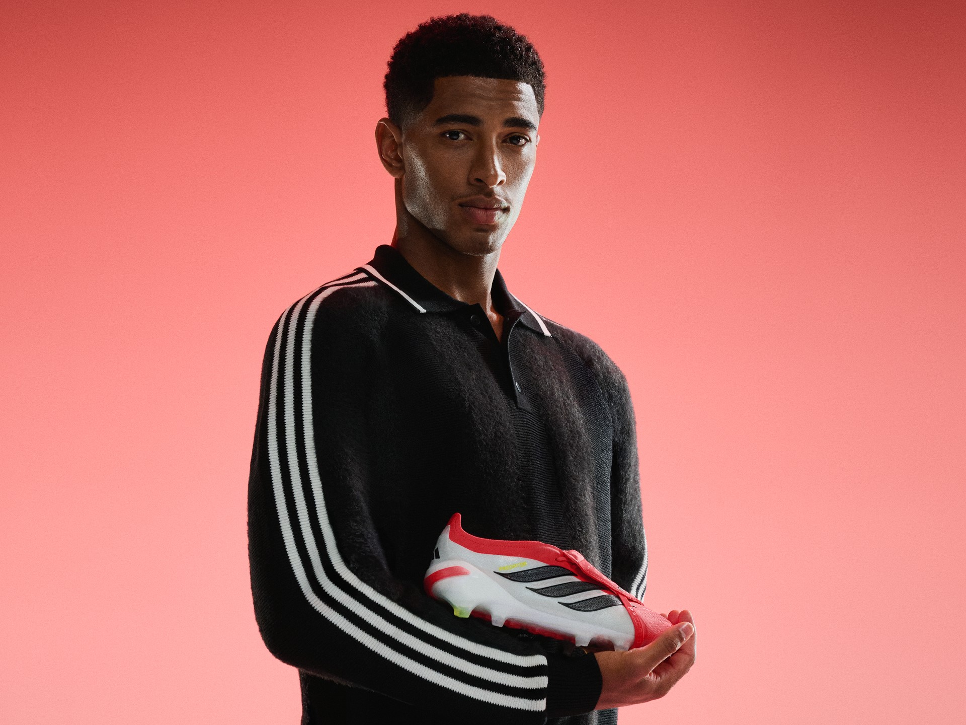  h24625 ss26 mp1 player jude bellingham player x product predator off pitch shot11 16 9 1372283