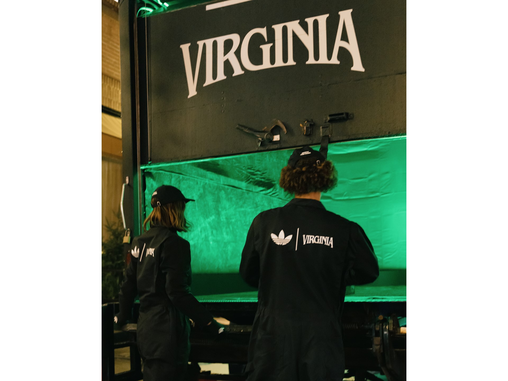 VIRGINIA Adistar Jellyfish Triple Black and Royal Blue