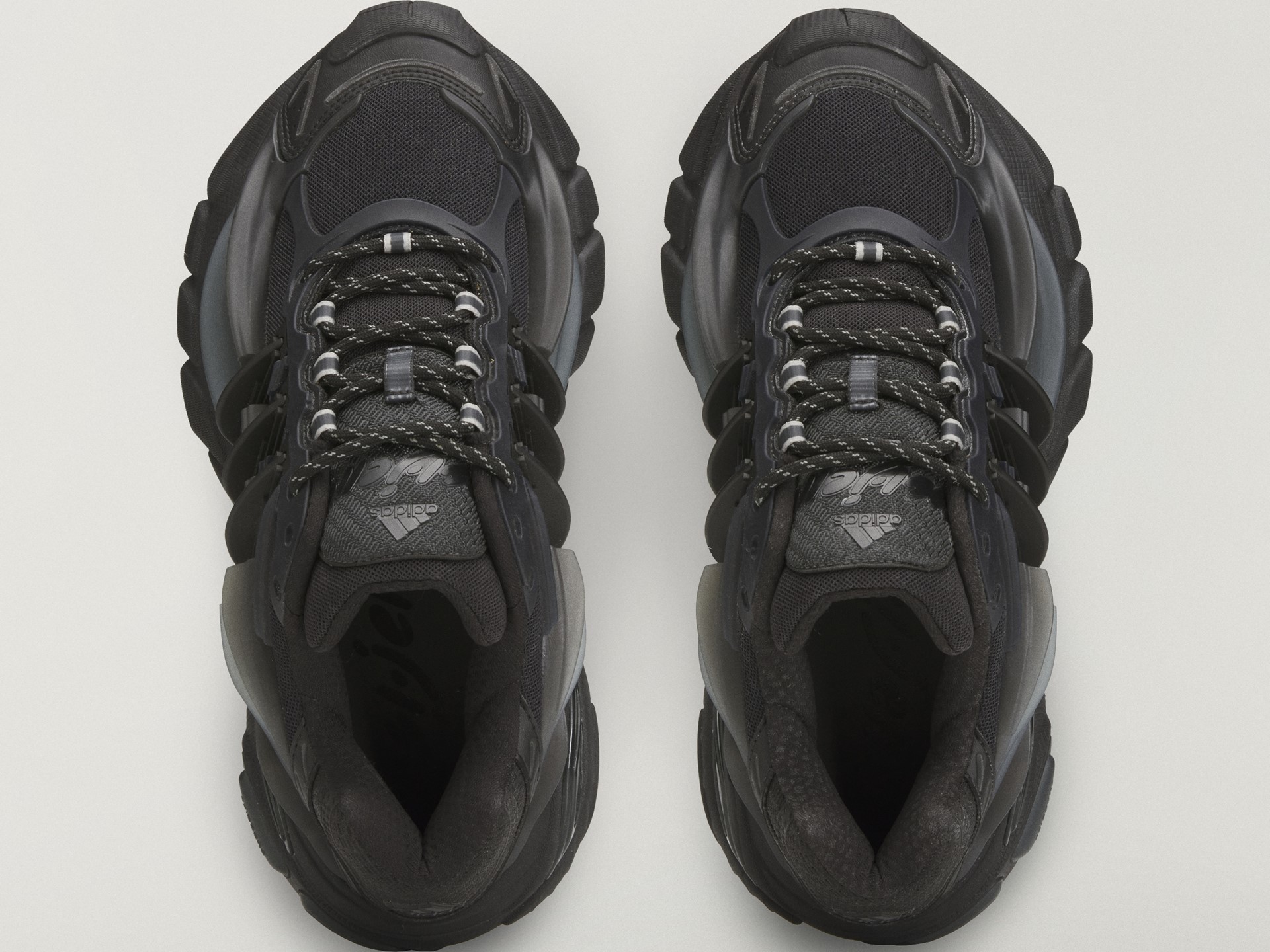 VIRGINIA Adistar Jellyfish Triple Black and Royal Blue