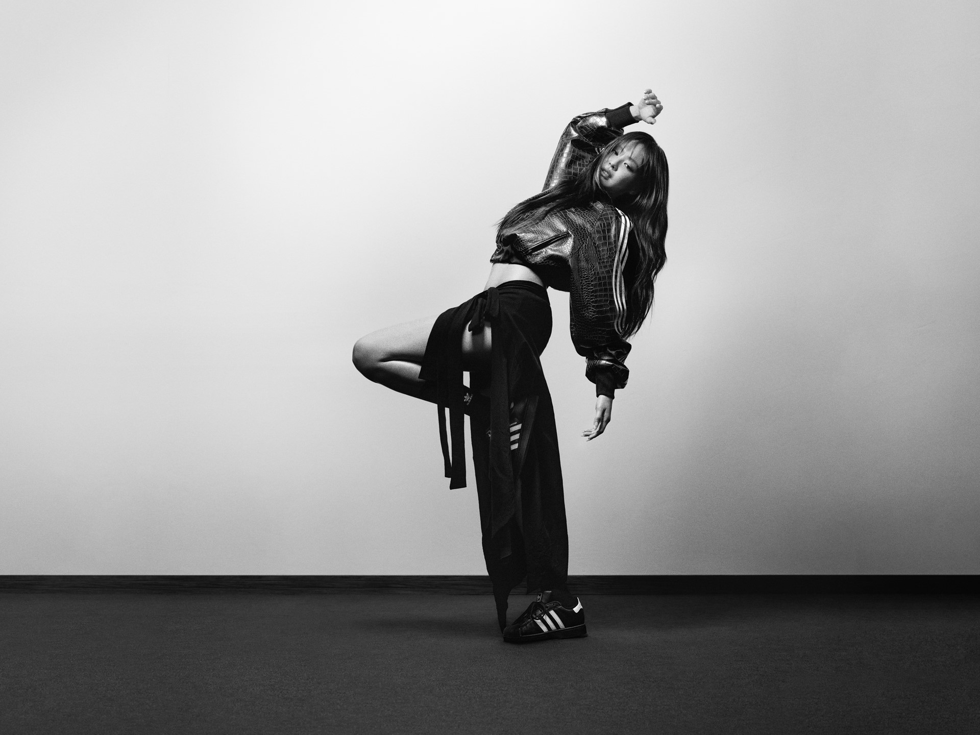 ss26 s bw j f b 3 132 hr