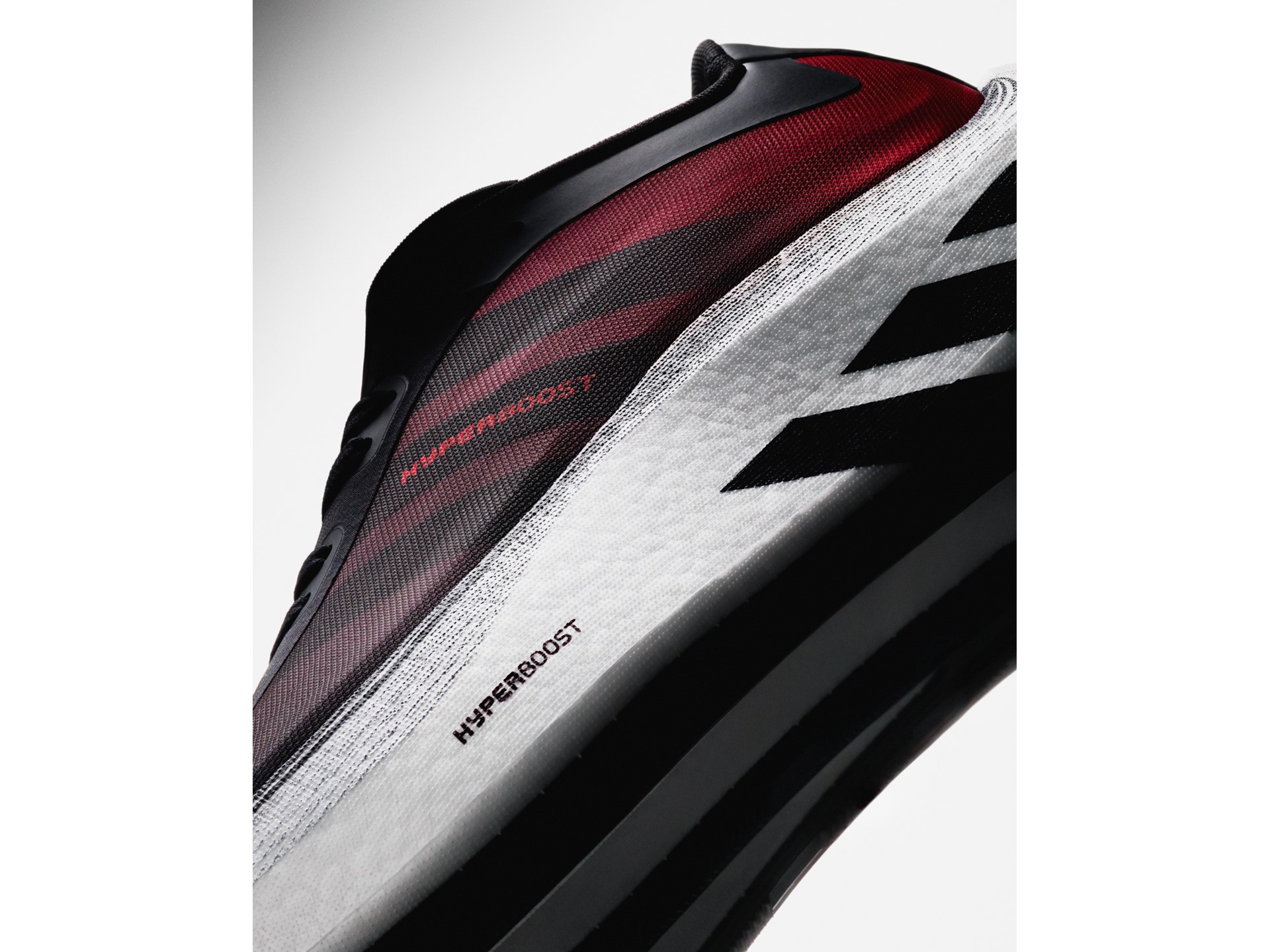 HYPERBOOST EPHR LT Right Left Profile Detail Shot Uncaged Black Red