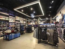 adidas NEWS STREAM : adidas ha inaugurado su tienda en Paseo de Gracia