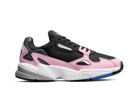 kylie jenner adidas schuhe