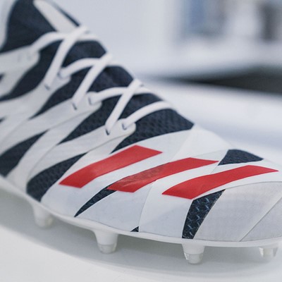 adidas AM4MN Cleats NE 3-Stripes