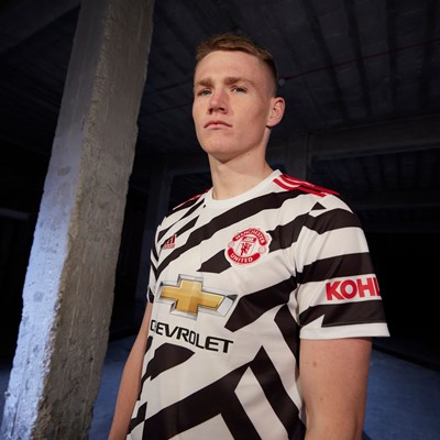 MCTOMINAY WEARS UNITED THIRD JERSEY (1)