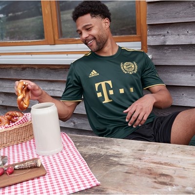 FC Bayern Munich 4th Kit Oktoberfest