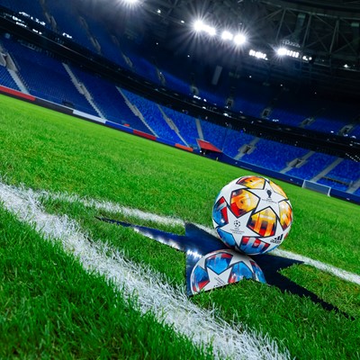 OFFICIAL MATCH BALL FOR MEN'S 2021/22 UEFA CHAMPIONS LEAGUE KNOCKOUTS