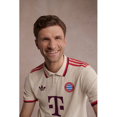 FC Bayern Third Jersey