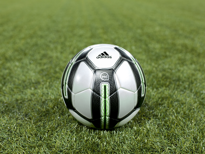 miCoach Smart Ball 3 miCoach Smart Ball 3