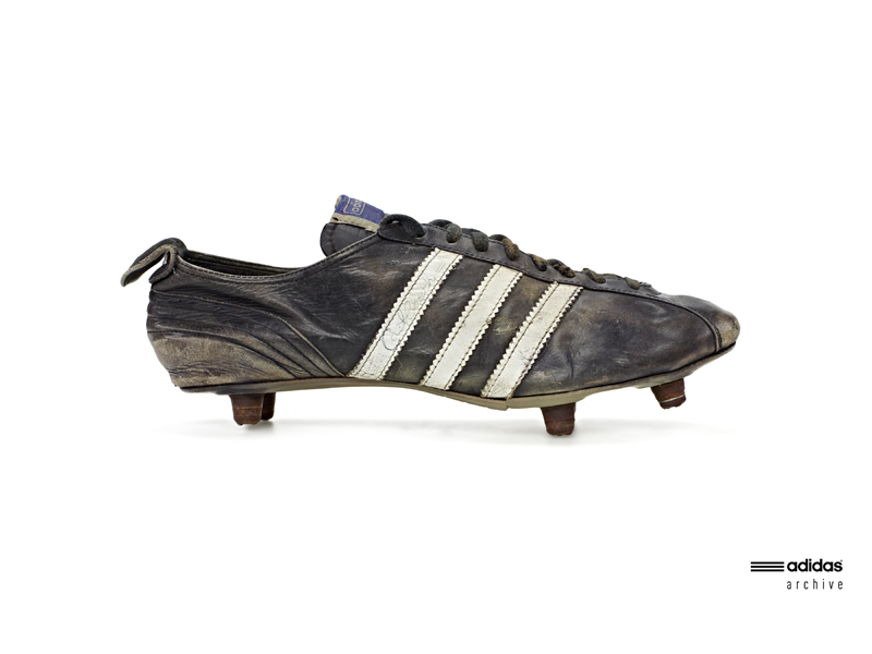 adidas soccer cleats original