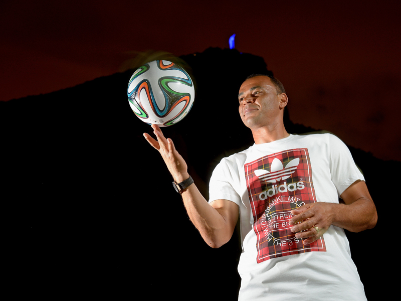 adidas lansează pe YouTube show-urile interactive ale Cupei Mondiale din Brazilia adidas lansează pe YouTube show-urile interactive ale Cupei Mondiale din Brazilia