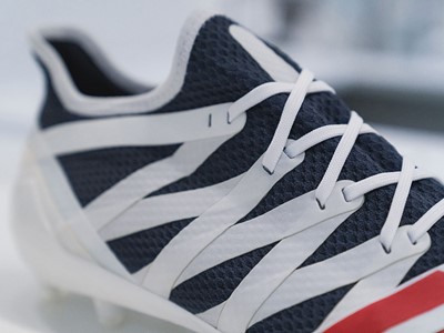 adidas AM4MN Cleats NE Fit-Patches