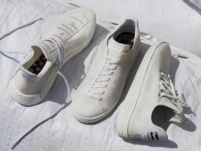 adidas Originals PHARRELL WILLIAMS Hu Holi Blank Canvas PR Vertical Group