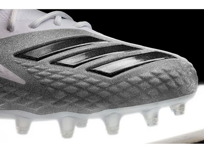 adidasFballUS FreakUltra VonMiller Ironskin