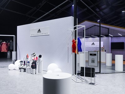 aSMC FW18 Product Display