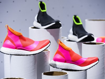 aSMC FW18 Product Display